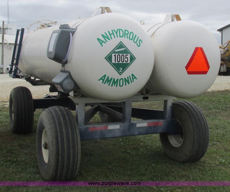 image for item K2204 Duo Lift anhydrous ammonia nurse tanks