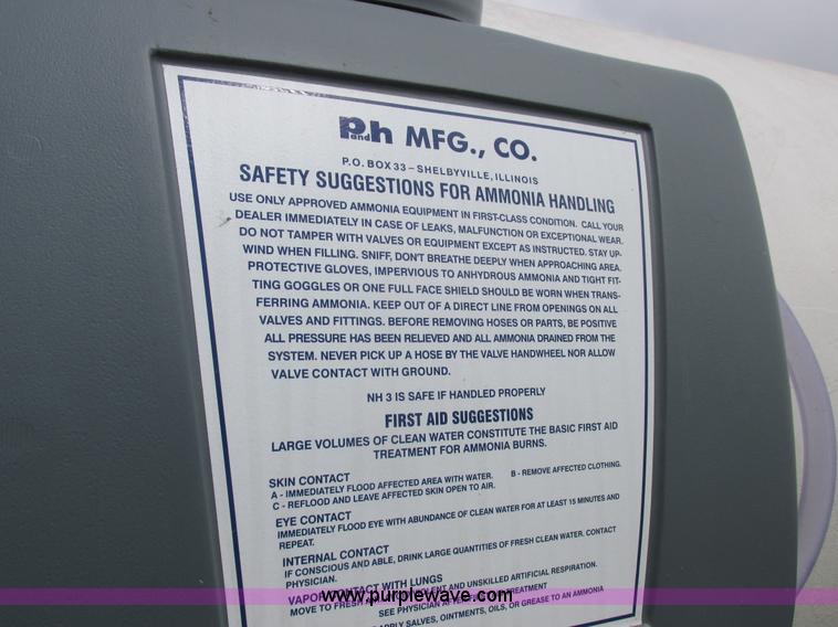 image for item K2204 Duo Lift anhydrous ammonia nurse tanks