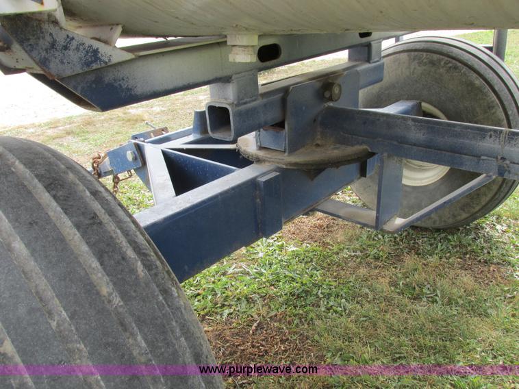 image for item K2204 Duo Lift anhydrous ammonia nurse tanks