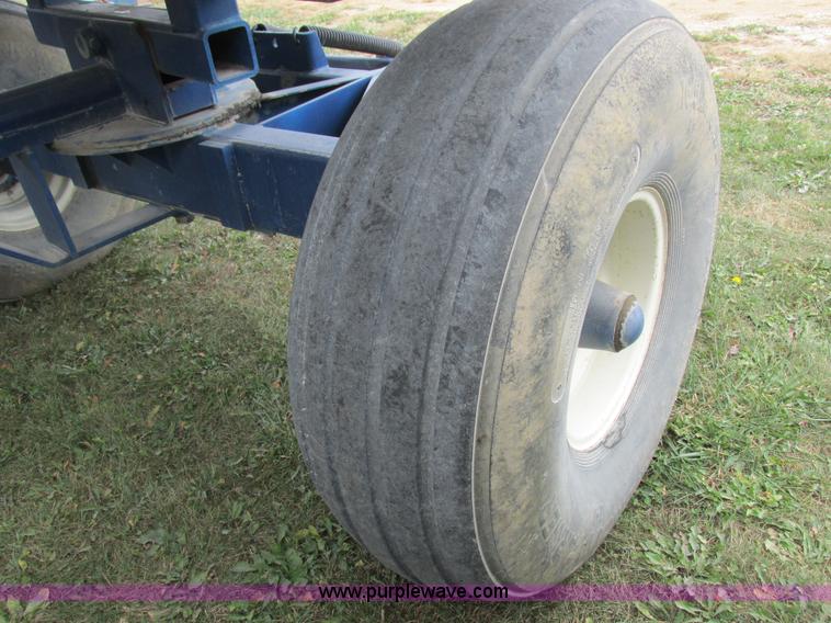 image for item K2205 Duo Lift anhydrous ammonia nurse tanks