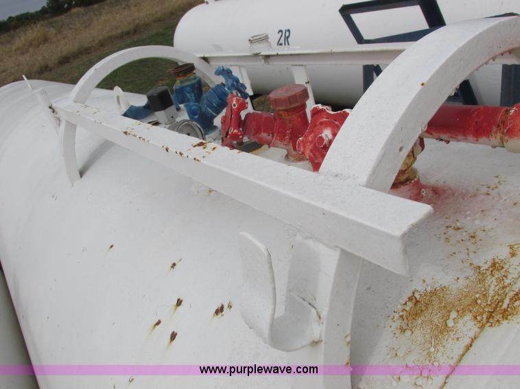 image for item K2205 Duo Lift anhydrous ammonia nurse tanks