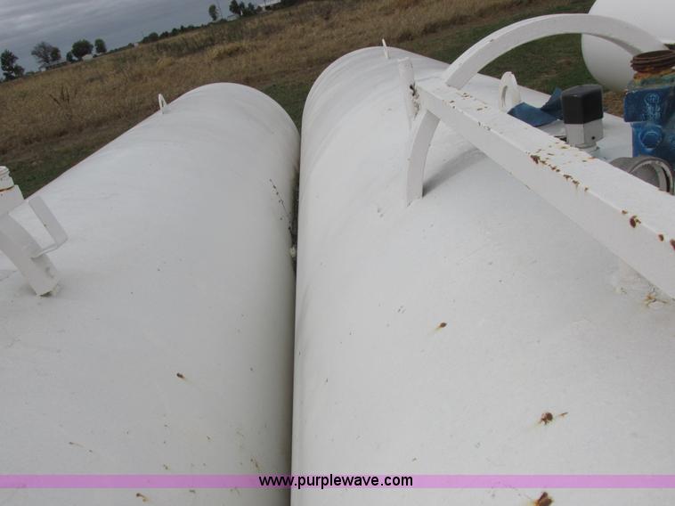 image for item K2205 Duo Lift anhydrous ammonia nurse tanks