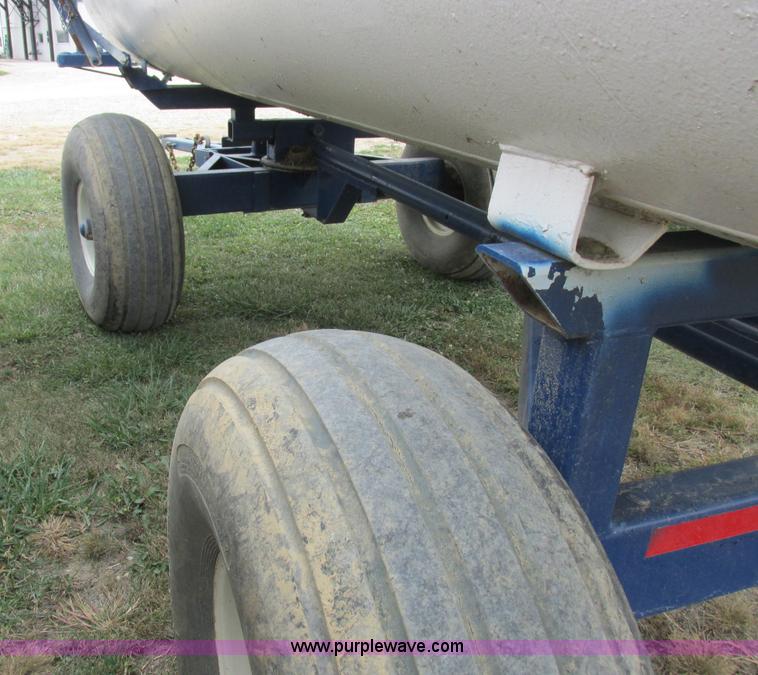 image for item K2206 Duo Lift anhydrous ammonia nurse tanks