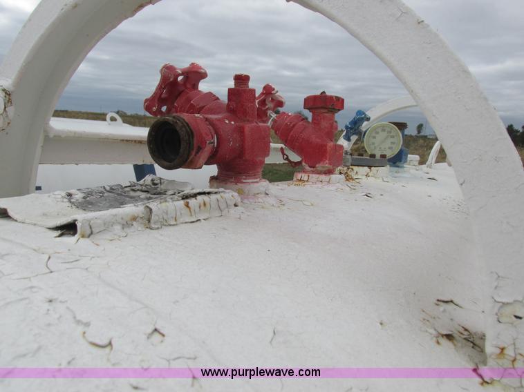 image for item K2206 Duo Lift anhydrous ammonia nurse tanks