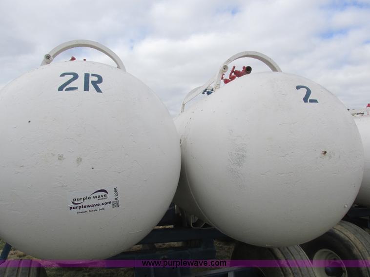 image for item K2206 Duo Lift anhydrous ammonia nurse tanks