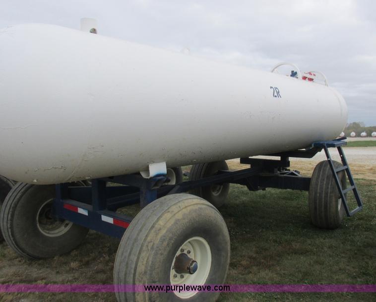 image for item K2206 Duo Lift anhydrous ammonia nurse tanks
