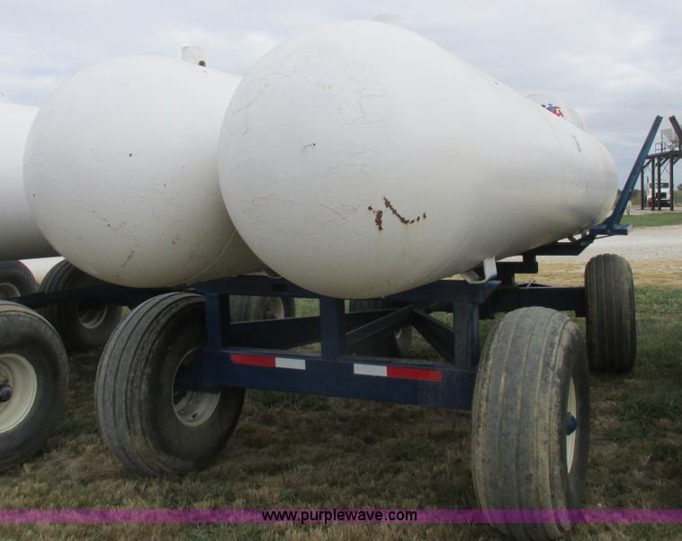 image for item K2207 Duo Lift anhydrous ammonia nurse tanks