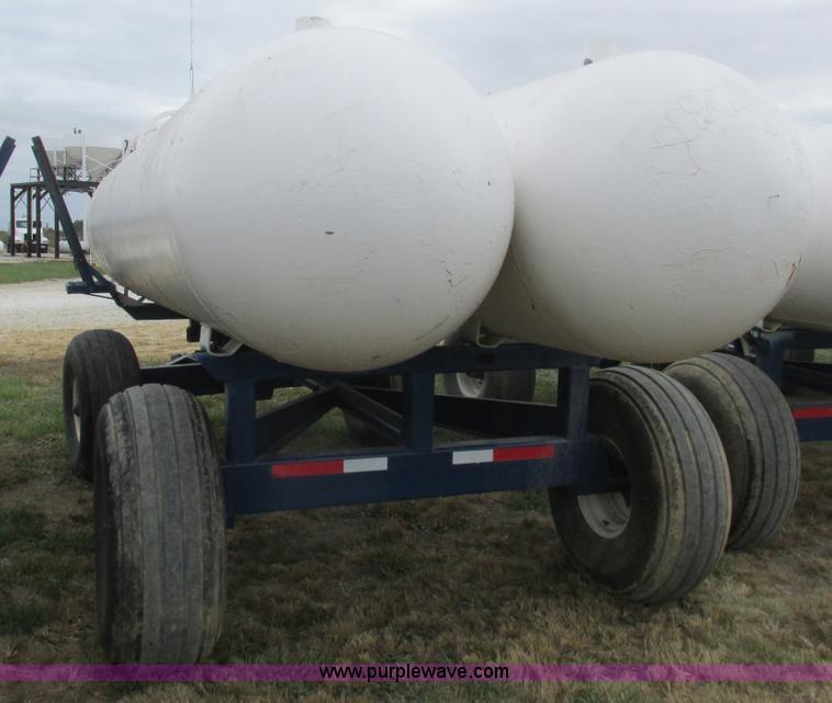 image for item K2207 Duo Lift anhydrous ammonia nurse tanks