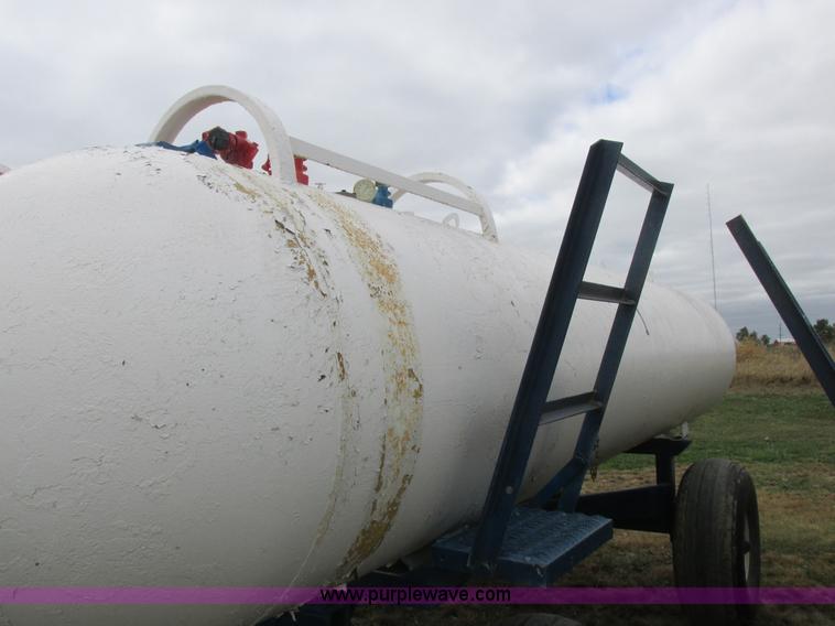 image for item K2207 Duo Lift anhydrous ammonia nurse tanks