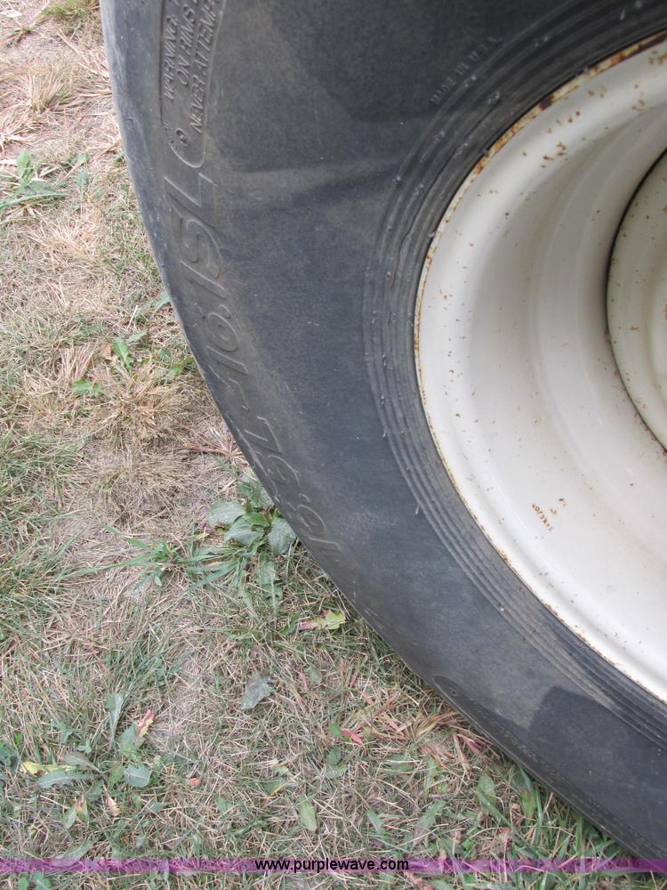 image for item K2207 Duo Lift anhydrous ammonia nurse tanks