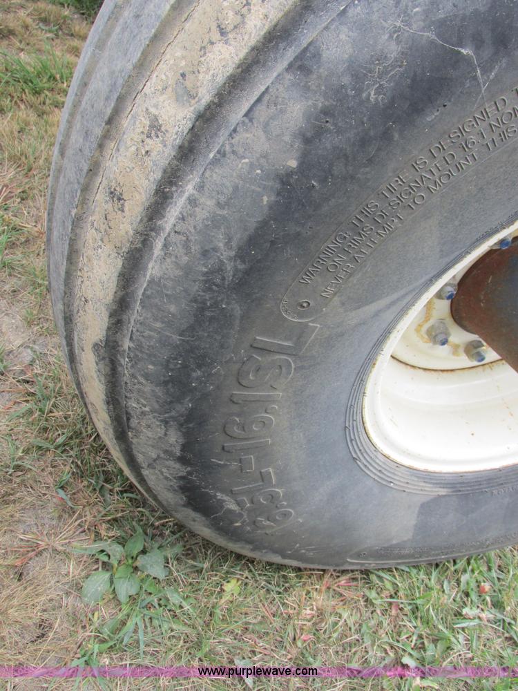 image for item K2207 Duo Lift anhydrous ammonia nurse tanks