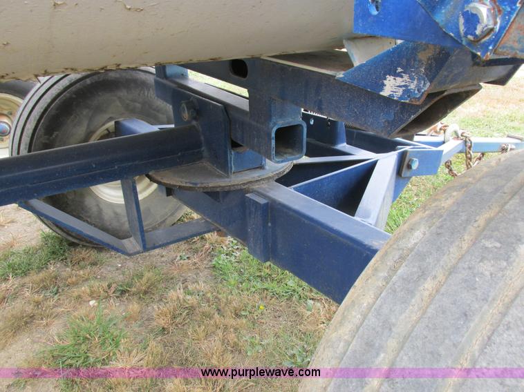 image for item K2207 Duo Lift anhydrous ammonia nurse tanks