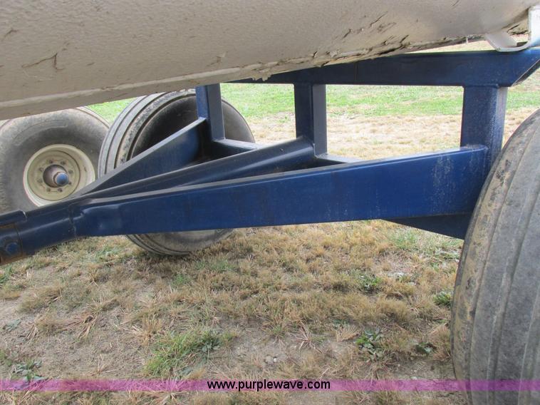 image for item K2207 Duo Lift anhydrous ammonia nurse tanks