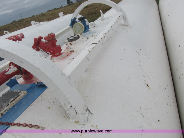 image for item K2207 Duo Lift anhydrous ammonia nurse tanks