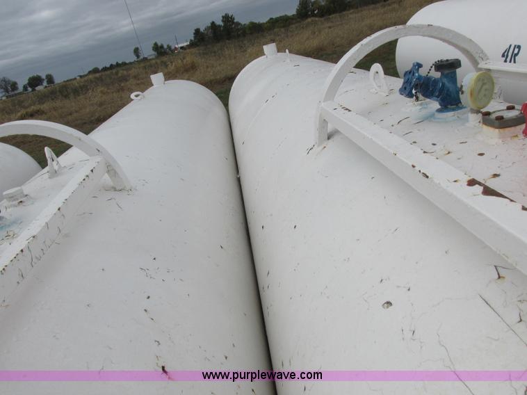 image for item K2207 Duo Lift anhydrous ammonia nurse tanks