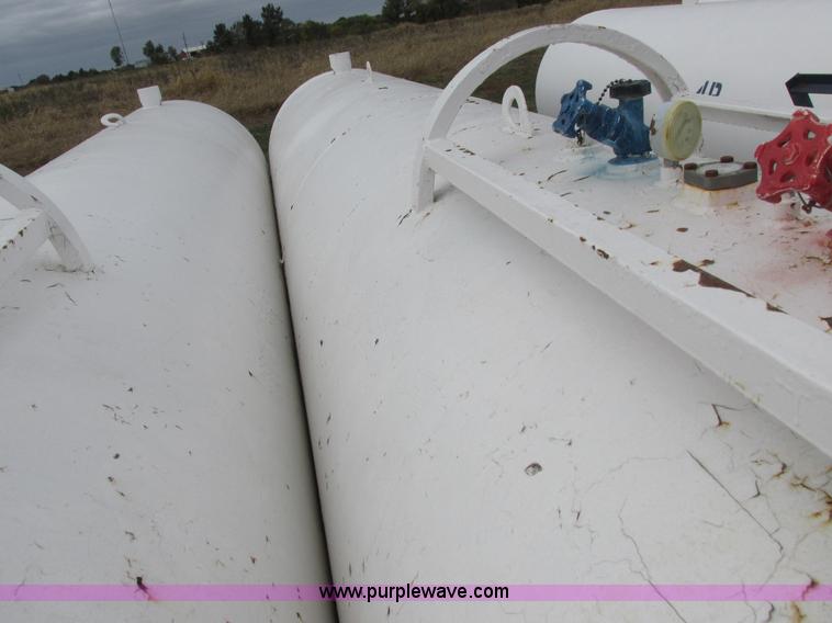 image for item K2207 Duo Lift anhydrous ammonia nurse tanks