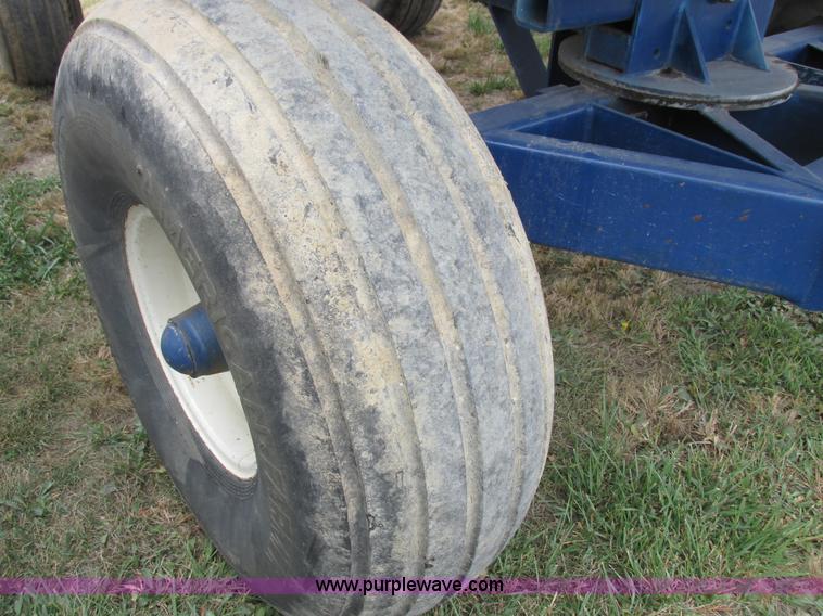 image for item K2207 Duo Lift anhydrous ammonia nurse tanks