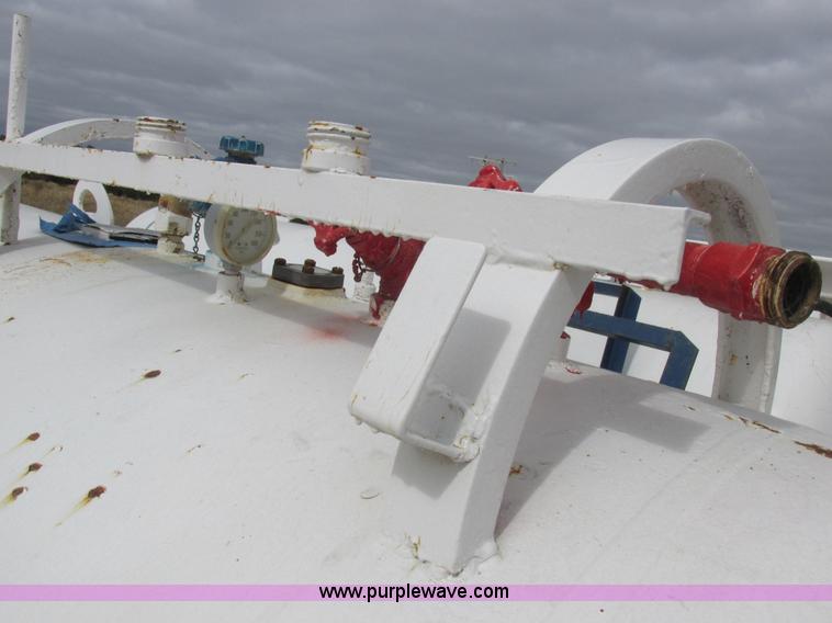 image for item K2208 Duo Lift anhydrous ammonia nurse tanks