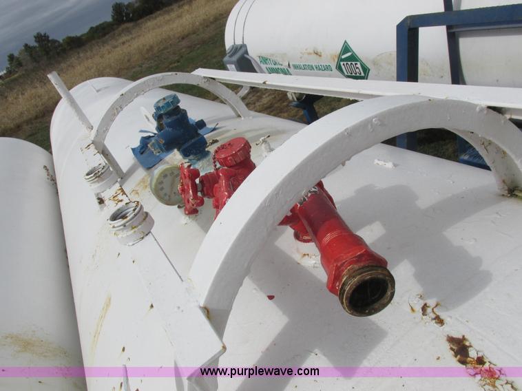 image for item K2208 Duo Lift anhydrous ammonia nurse tanks