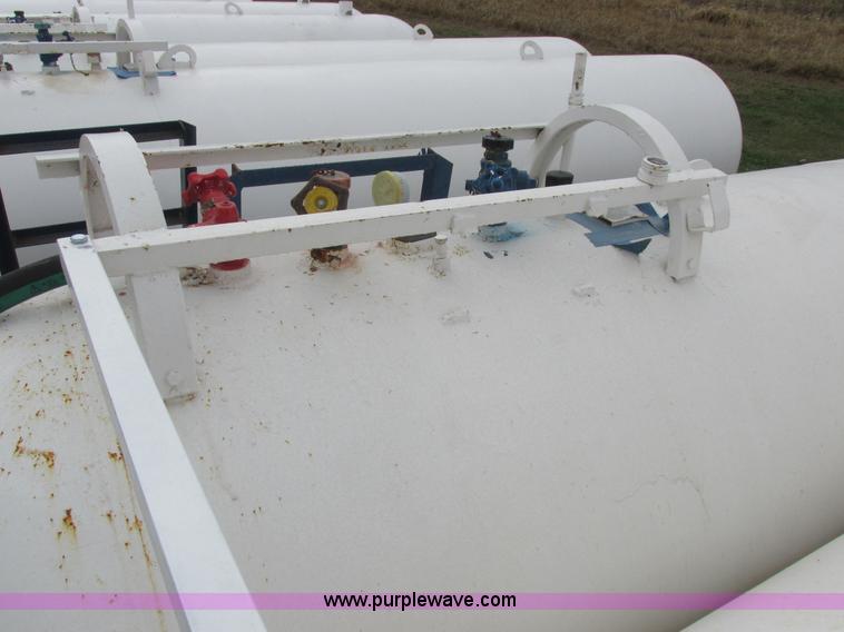 image for item K2209 Duo Lift anhydrous ammonia nurse tanks