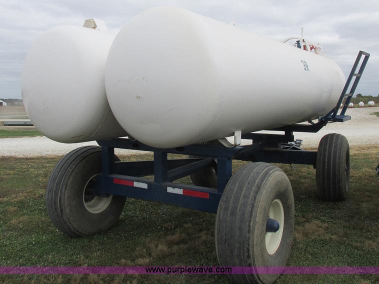 image for item K2210 Duo Lift anhydrous ammonia nurse tanks
