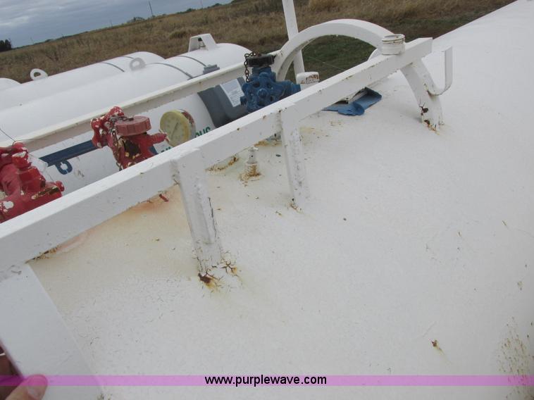 image for item K2210 Duo Lift anhydrous ammonia nurse tanks