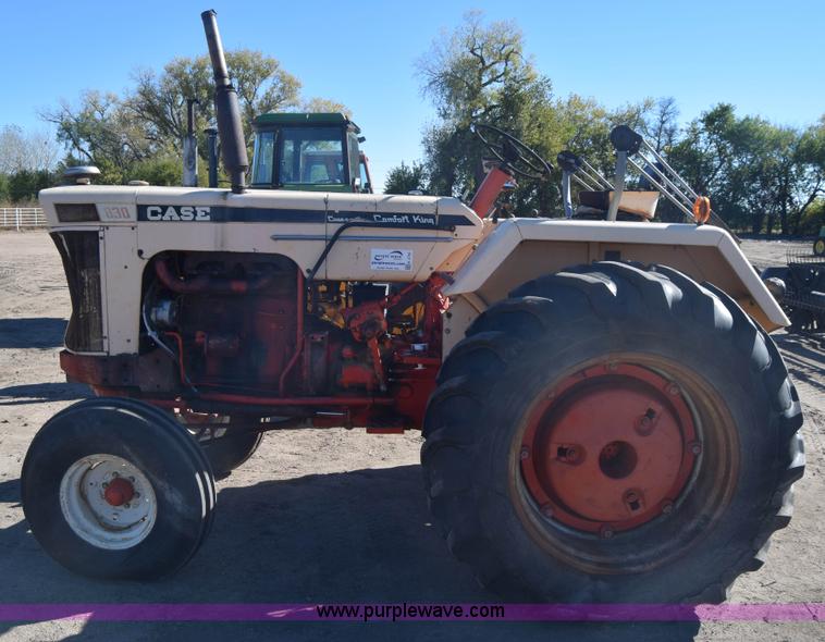 image for item K4795 Case 832 tractor