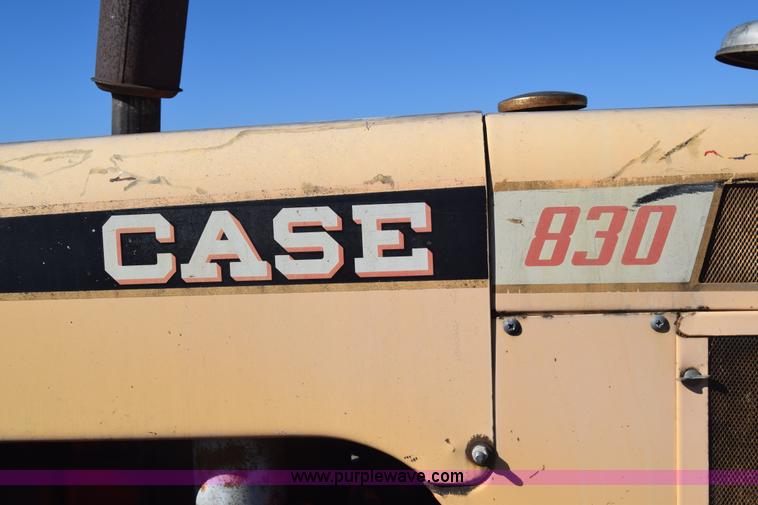 image for item K4795 Case 832 tractor