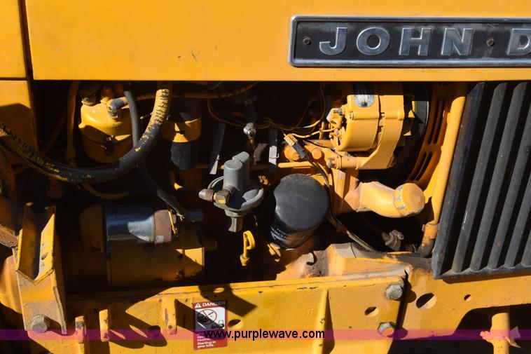 image for item K4796 John Deere 300 tractor