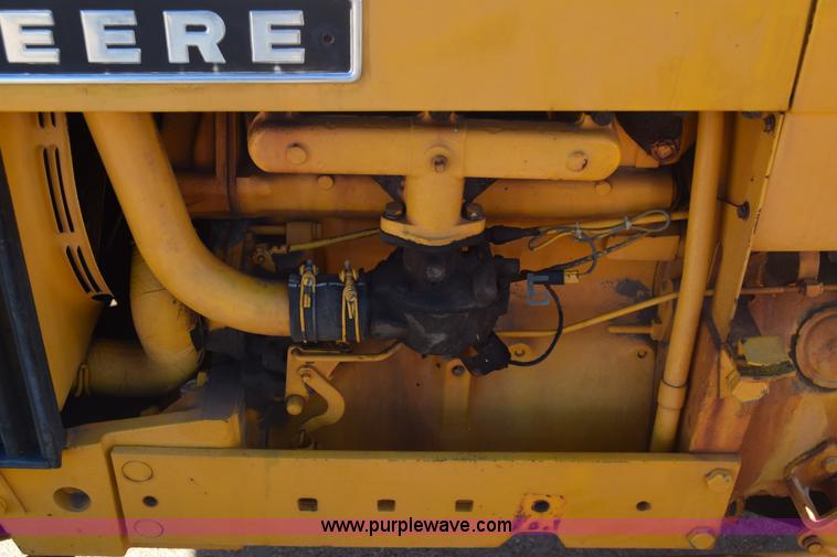 image for item K4796 John Deere 300 tractor