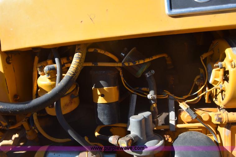 image for item K4796 John Deere 300 tractor