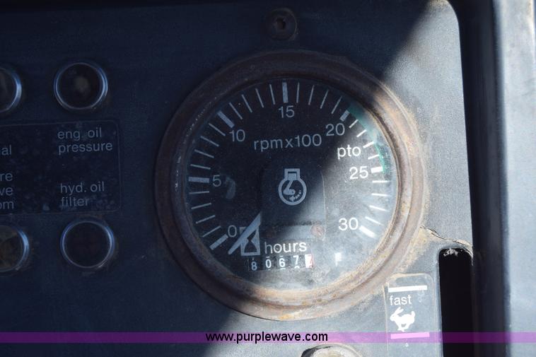 image for item K4798 Allis Chalmers 7060 tractor