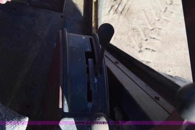 image for item K4798 Allis Chalmers 7060 tractor