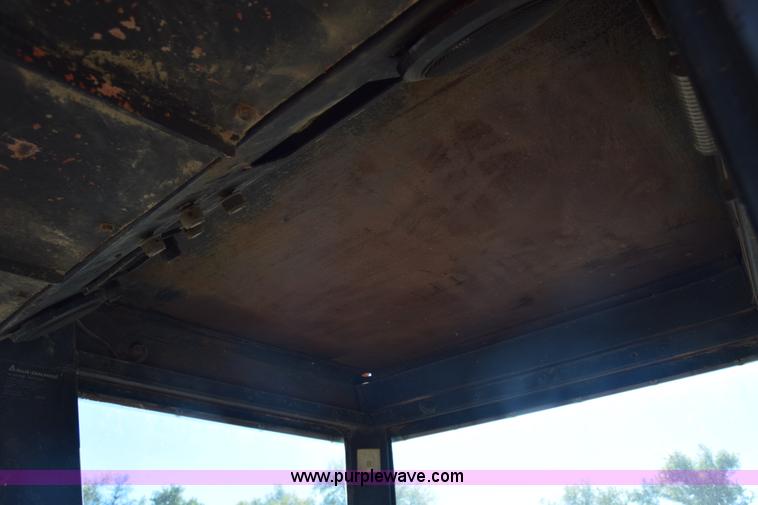 image for item K4798 Allis Chalmers 7060 tractor