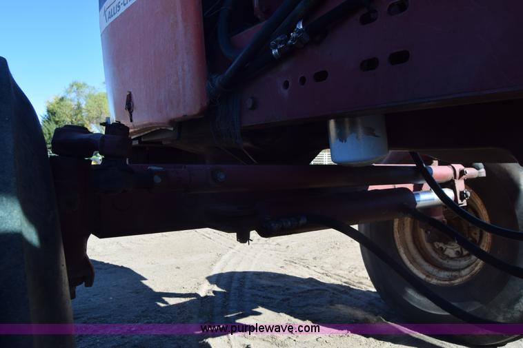 image for item K4798 Allis Chalmers 7060 tractor