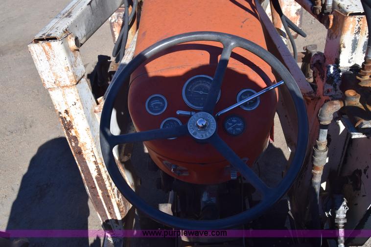 image for item K4800 Massey-Ferguson 65 tractor