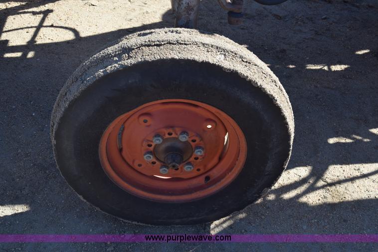 image for item K4800 Massey-Ferguson 65 tractor