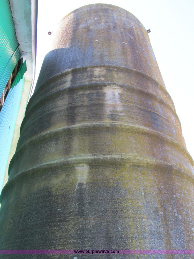 image for item K5186 Fiberglass storage tank