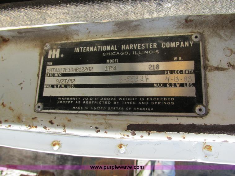 image for item K5190 1983 International 1754 flatbed truck