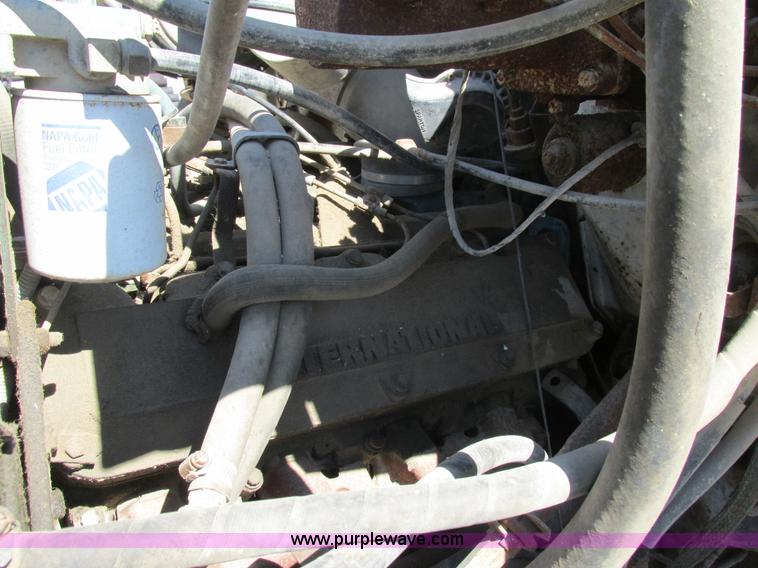 image for item K5190 1983 International 1754 flatbed truck