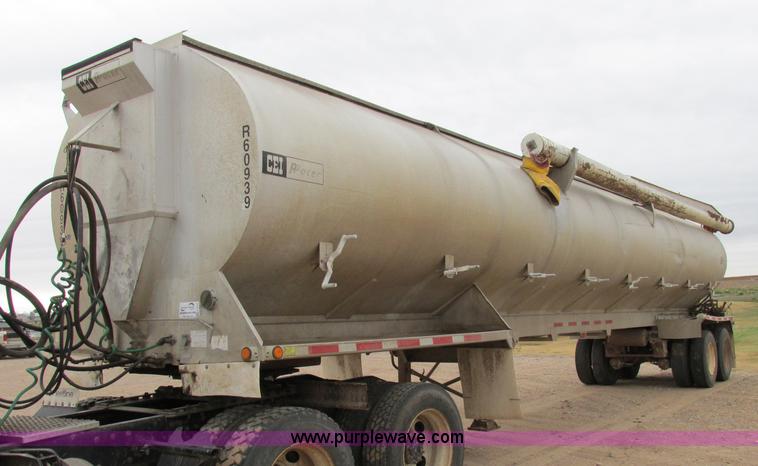 image for item K5753 1996 Pacer CEI tank trailer