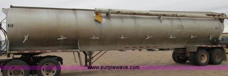 image for item K5753 1996 Pacer CEI tank trailer