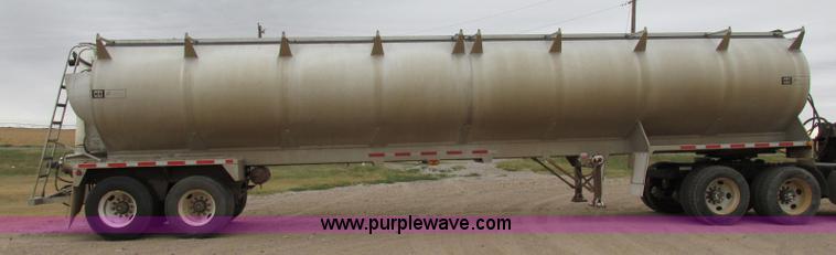 image for item K5753 1996 Pacer CEI tank trailer