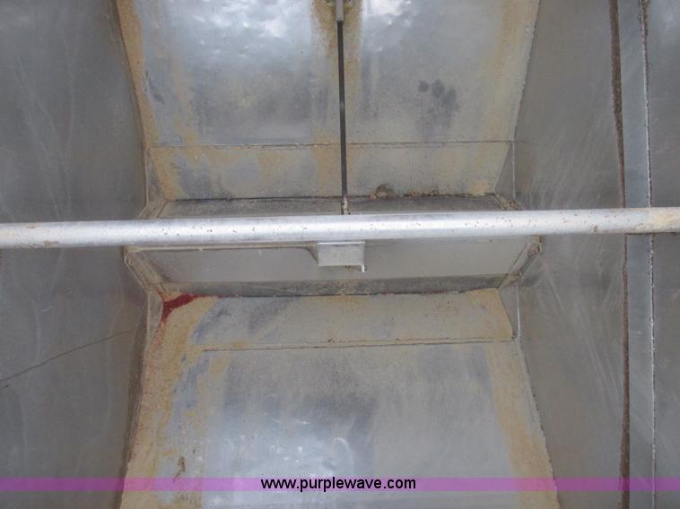 image for item K5753 1996 Pacer CEI tank trailer