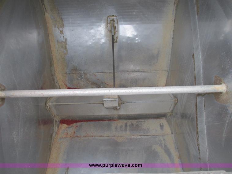 image for item K5753 1996 Pacer CEI tank trailer