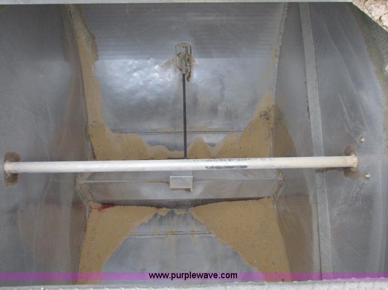 image for item K5753 1996 Pacer CEI tank trailer