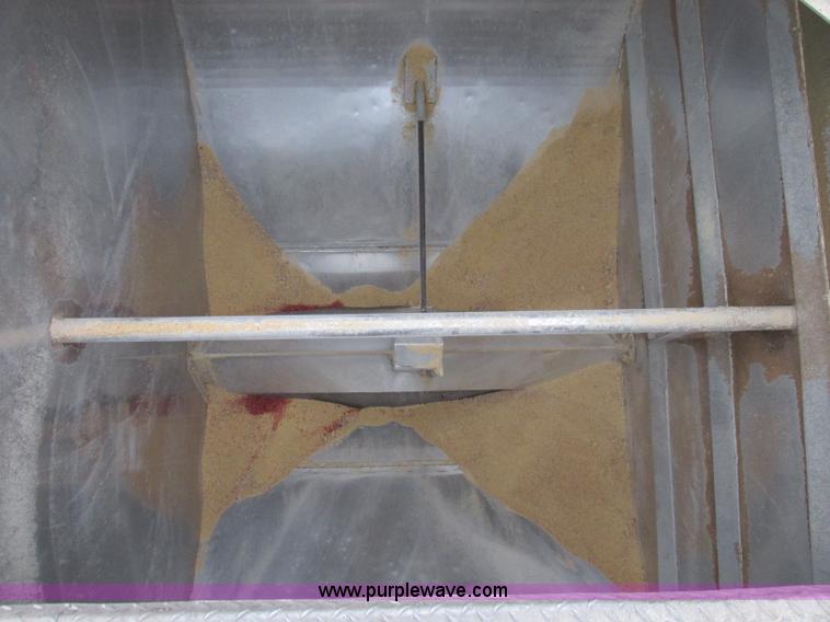 image for item K5753 1996 Pacer CEI tank trailer