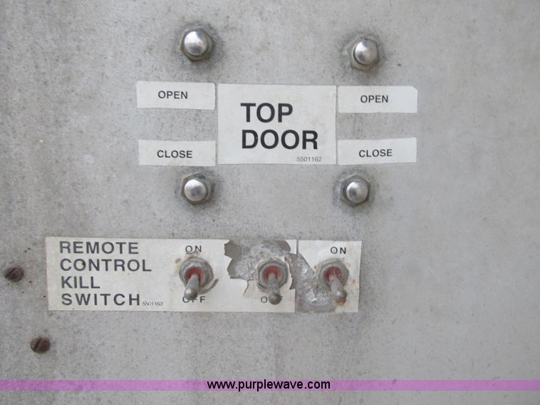 image for item K5753 1996 Pacer CEI tank trailer