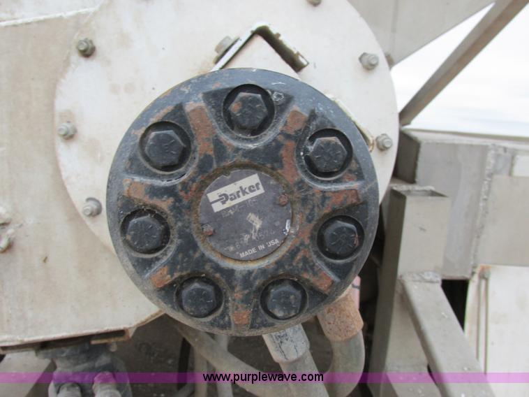 image for item K5753 1996 Pacer CEI tank trailer