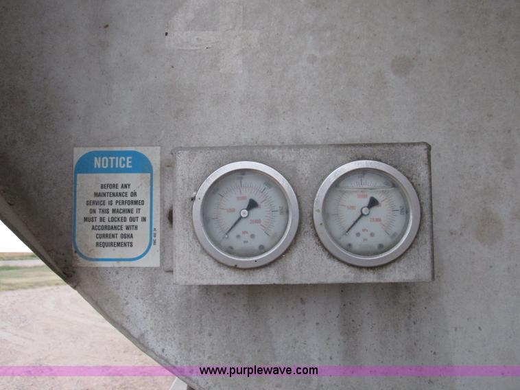 image for item K5753 1996 Pacer CEI tank trailer